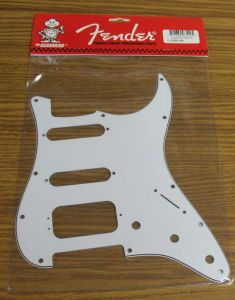 Пикгард для стратокастера Fender, 3-х слойный белый, HSS. ― Guitar-Supply.ru