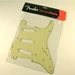 Пикгард для стратокастера Fender, 3-х слойный мятный (mint).