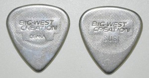 Медиатор BWC, нержавейка, teardrop, 2мм. ― Guitar-Supply.ru